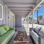 5 Mins To Las Vegas Strip, Casinos, Conventions, F1, Free Fast Wifi, 5 Roku Tvs, Massage Chair
